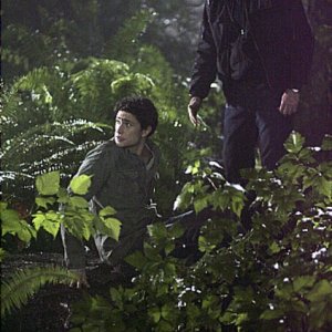 Nicholas Lea e Matt Dallas nell'episodio 'Endgame' della prima stagione della serie tv Kyle XY