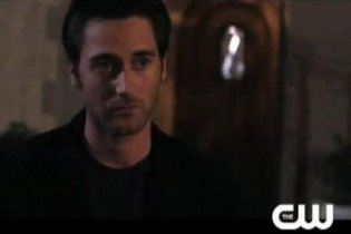 1x18 - Off the Rails - 90210- Promo