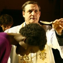 Fatou Kine Boye e Francesco Salvi in una scena di Bakhita