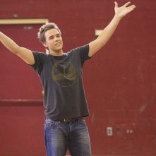 Chris Olivero esulta in un momento dell'episodio 'Grey Matters' della serie tv Kyle Xy