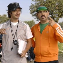Benjamín Vicuña e Javier Cámara in una scena del film Fuori menù
