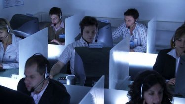 Angelo Pisani in una scena di Fuga dal call center