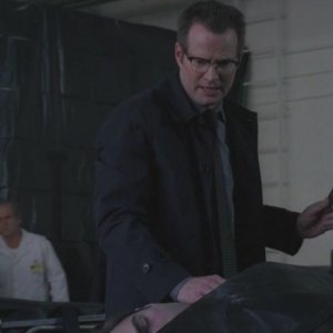 Jack Coleman in una scena di Turn And Face The Strange dalla terza stagione di Heroes