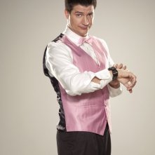 Ken Marino in una foto promozionale per la serie TV Party Down