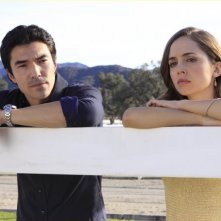 Eliza Dushku ed Ian Anthony Dale in una scena dell'episodio Haunted di Dollhouse