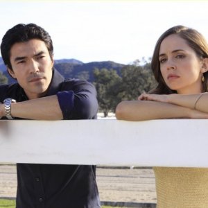 Eliza Dushku ed Ian Anthony Dale in una scena dell'episodio Haunted di Dollhouse