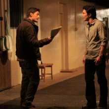 Enver Gjokaj in una scena dell'episodio Haunted di Dollhouse