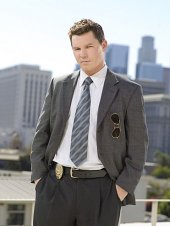 Shawn Hatosy è Sammy nella serie TV Southland
