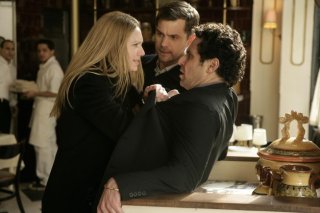 Anna Torv, John Noble e Joshua Jackson nell'episodio Bad Dreams di Fringe