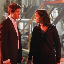 Jaimie Alexander e Matt Dallas in un momento dell'episodio d'apertura della terza stagione di Kyle XY: It happened one night