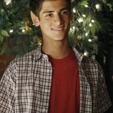 Jean-Luc Bilodeau durante una scena dell'episodio Guess Who's Coming to Dinner, della serie tv Kyle XY