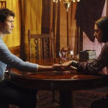 Matt Dallas e Carmen Moore in una scena dell'episodio 'Psychic Friend' della serie tv Kyle XY