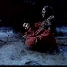 Christopher Lee con Yvonne Furneaux in una scena de La mummia