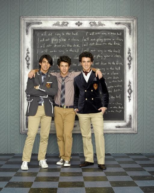 I Jonas Brothers In Una Foto Promozionale Della Serie J O N A S 112268
