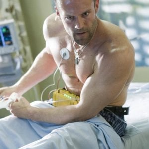 Jason Statham interpreta Chev Chelios nel film Crank 2: High Voltage