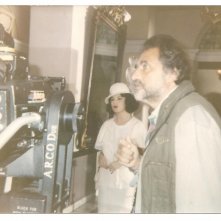 Letizia Raco (in fondo) sul set del film La Rumbera