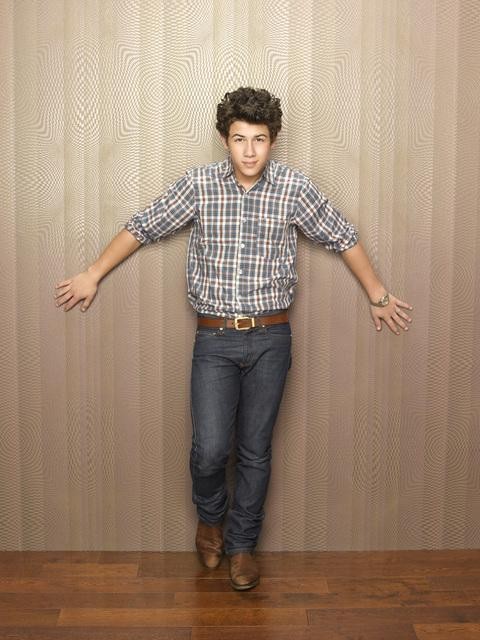 Una Foto Promozionale Di Nick Jonas Per La Serie Jonas 112260
