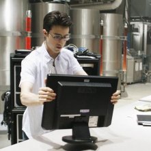 Josh Zuckerman in un momento dell'episodio Bringing Down the House della terza stagione di Kyle XY