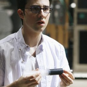 Josh Zuckerman in una scena dell'episodio Bringing Down the House della terza stagione di Kyle XY