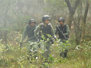 Una sequenza di Tactical Unit: Comrades in Arms ( Kei tung bou deui: Tung pou, 2009 )