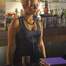 Ali Liebert in una scena dell'episodio Crackle della serie Harper's Island