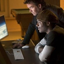 Timothy Hutton insieme ad Aldis Hodge nella premiere della serie Leverage, episodio: The Nigerian Job