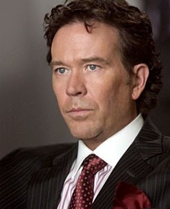 Timothy Hutton nella premiere della serie Leverage, episodio: The Nigerian Job