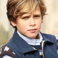 Brando Pacitto nel ruolo di Lorenzo nella fiction Al di là del lago