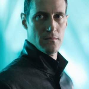 Christopher Heyerdahl  in una scena dell'episodio ' L'anello Blu ' della settima stagione di Smallville