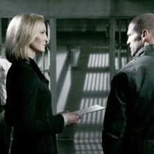 Joan Allen e Jason Statham in una scena del film Death Race