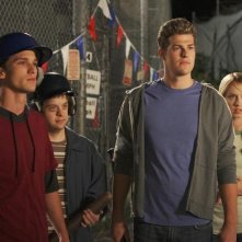 Kenny Baumann e Megan Park in una scena dell'episodio Chocolate Cake de La vita segreta di una teenager americana