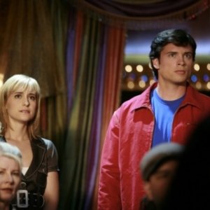 Tom Welling nel ruolo di Clark Kent nell'episodio 'Lo scrigno del tempo' della serie tv Smallville