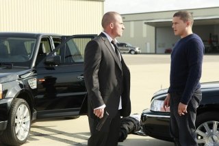 Wentworth Miller e Dominic Purcell in una scena dell'episodio Vs. di Prison Break