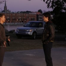 Chad Michael Murray e James Lafferty in una scena dell'episodio Searching for a Former Clarity di One Tree Hill