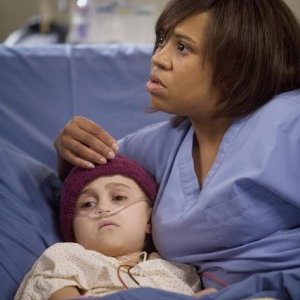 Chandra Wilson in una scena dell'episodio Sweet Surrender di Grey's Anatomy