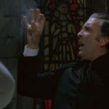 Christopher Lee In Una Scena Di 1972 Dracula Colpisce Ancora 113083