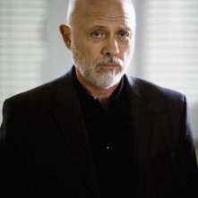 Hector Elizondo in una scena dell'episodio Sweet Surrender di Grey's Anatomy