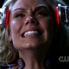 Laura Vandervoort nell'episodio 'La fondazione Isis' della settima stagione di Smallville