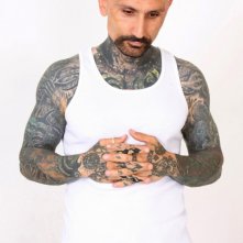 una bella immagine di Robert LaSardo