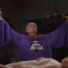 Una sequenza del sacrificio umano in The Devil Rides Out (1968) 
