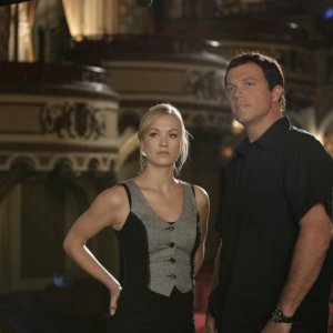 Adam Baldwin e  Yvonne Starhovski nell'episodio 'Chuck Versus the Fat Lady' della seconda stagione di Chuck