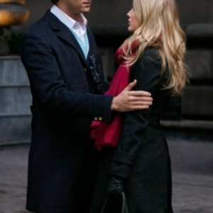Blake Lively ed Armie Hammer in una scena dell'episodio The Wrath of Con di Gossip Girl