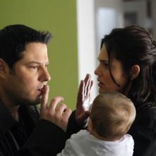 Greg Grunberg e Elizabeth Lackey in una scena di I Am Sylar dalla terza stagione di Heroes