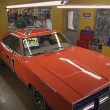 Il Generale Lee appare in una scena dell'episodio 'Chuck Versus the DeLorean' della seconda stagione di Chuck