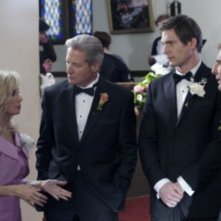 Morgan Fairchiled, Bruce Boxleitner e Scott Bakula in un momento sul set dell'episodio 'Chuck Versus The Ring' della serie tv Chuck