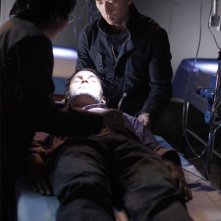 Sendhil Ramamurthy, James Kyson Lee e Masi Oka in una scena di An Invisible Thread dalla terza stagione di Heroes