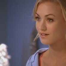 Un bel primo piano della splendida Yvonne Strahovski nell'episodio 'Chuck Versus  Santa Claus' della serie tv Chuck
