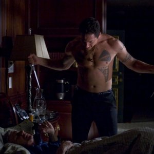 Una scena del pilot della serie 'Caprica'