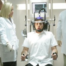 Zachary Levi e Jenny McCarthy in una scena dell'episodio 'Chuck Versus the Suburbs ' della serie tv Chuck