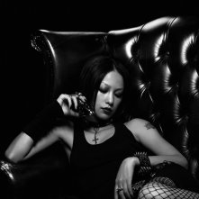 Mika Nakashima interpreta Nana Osaki, in un bianco e nero
